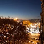 Hostnfly Apartments - Nice & Cozy Apartment Near The Arc De Triomphe