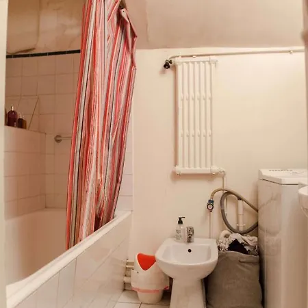 Appartamento Hostnfly - Nice & Cozy Near The Arc De Triomphe Parigi